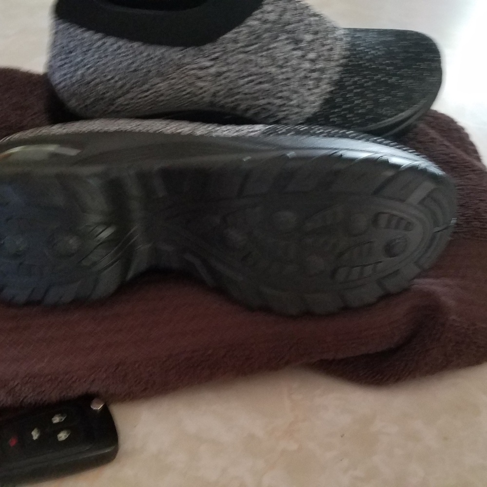 Shoes - Picture 2 of 2